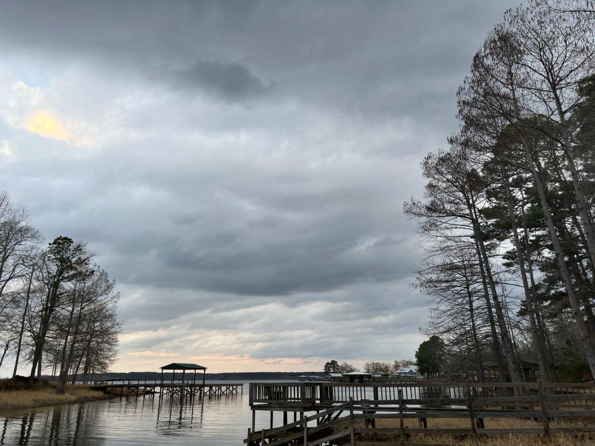 Driftwood Inn And Lodge By The Lake Zwolle Luaran gambar