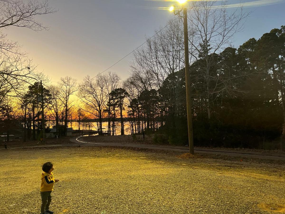 Driftwood Inn And Lodge By The Lake Zwolle Luaran gambar