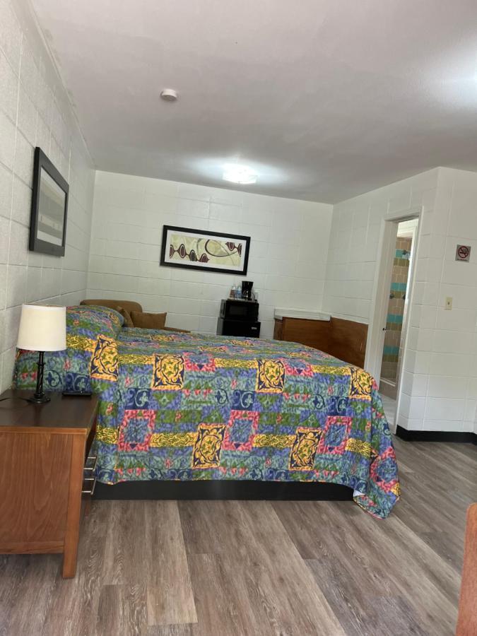 Driftwood Inn And Lodge By The Lake Zwolle Luaran gambar